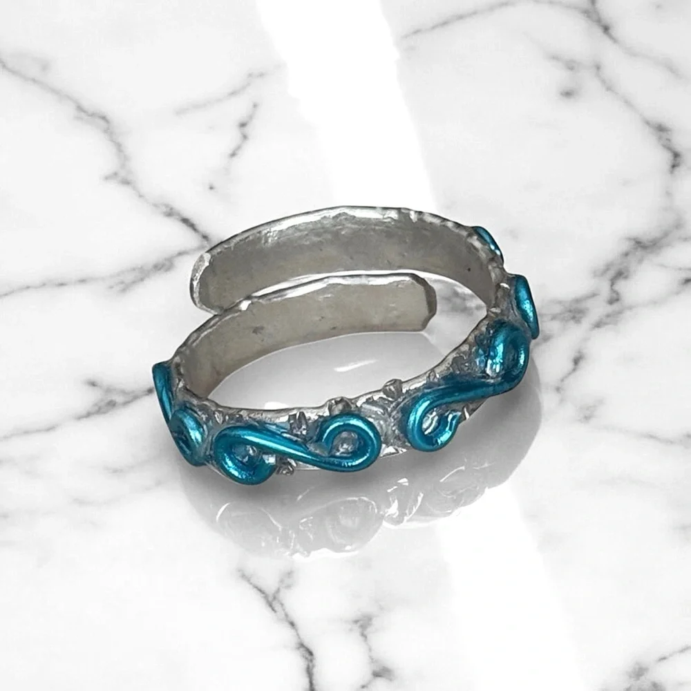 5 For $25💫Ultrahip Aluminum Coiled Ring